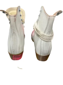 Used Chicago LADIES Senior Roller Quad Skates White Senior 9