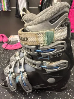 Used Dalbello ASPIRE A.50 Womens DH Ski Boot Black 235 MP - J05.5 - W06.5