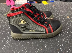 Used D-Gel Broomball/Curling Shoes Senior 6