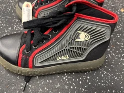 Used D-Gel Broomball/Curling Shoes Senior 6