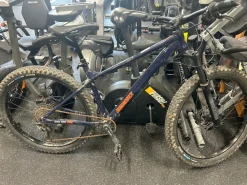 Used Diamondback SYNCR Mountain Bike Mens Navy Blue 43-47cm - 17-18