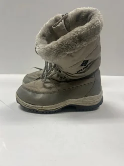 Used Dream Pairs Snow/Hunt/Hike Boots Y