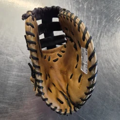 Used Easton EPG38WB BB/SB First Base RH Throw Brown 12 3/4"