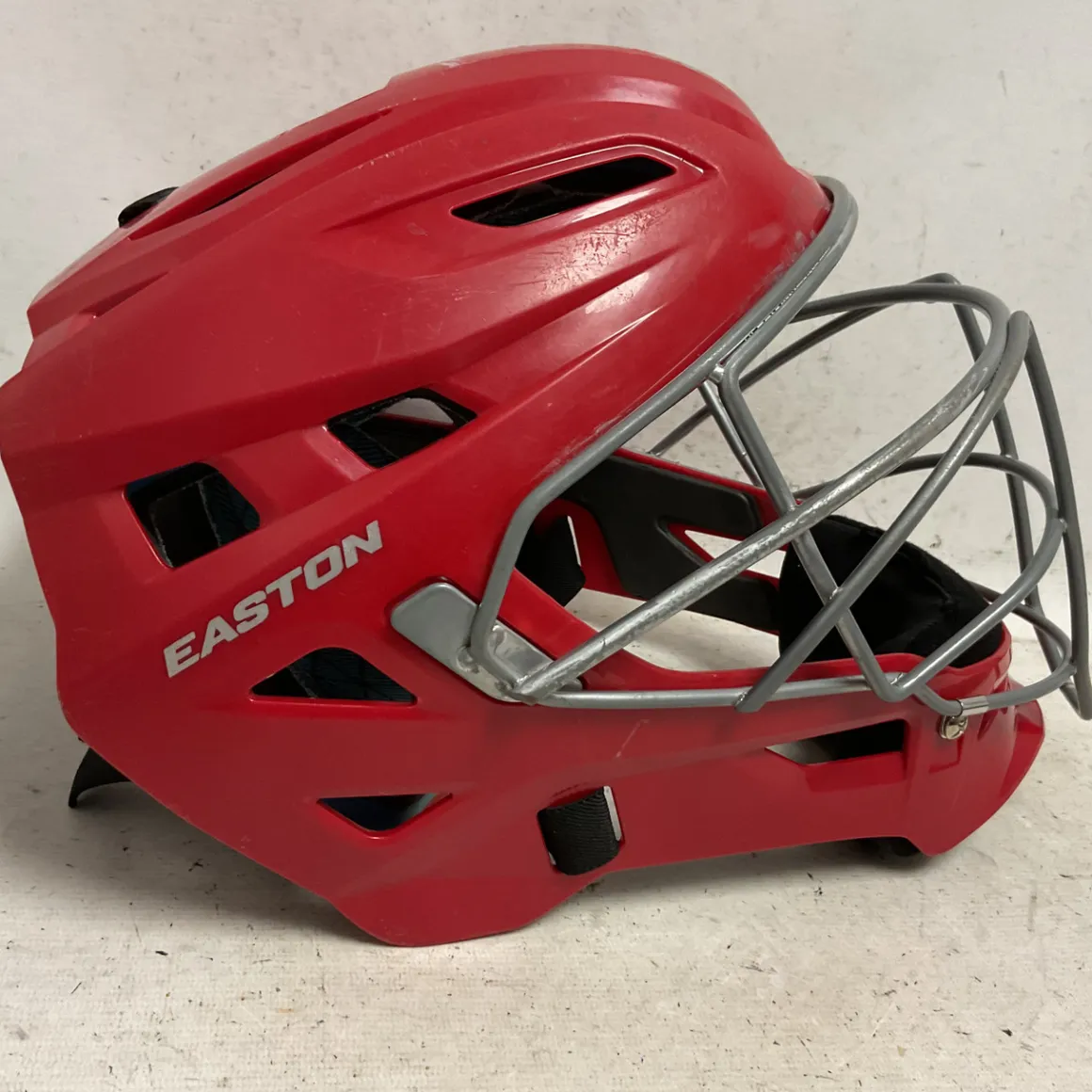 Used Easton GAMETIME Intermediate Catchers Set