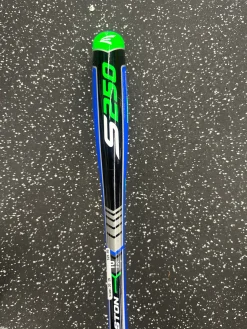 Used Easton S 250 BB/SB USA 2 1/4 Bat 30