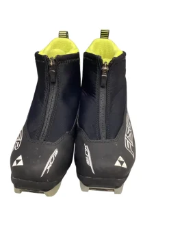 Used Fischer Boys NNN XC Ski Boots Yellow JR-01.5