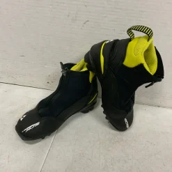 Used Fischer Boys NNN XC Ski Boots Black YT-13