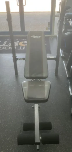 Used Fitness Gear STANDARD BENCH Standard Bench