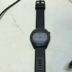 Used Garmin APPROACH S42 GPS GOLF WATCH Field Equipment