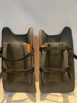 Used Grays Field Hockey LEG PADS 200 MEDIUM FH Shin Guards Orange 13"