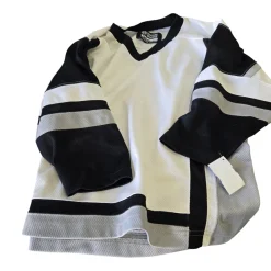 Used HOCKEY MONKEY YTH S/M PRACTICE JERSEY Hockey Practice Jersey White S/M