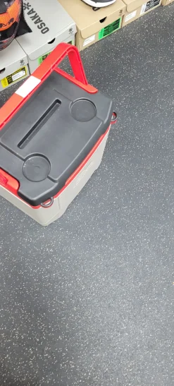 Used Igloo Camping Accessory