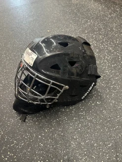 Used Itech EXPIRED PROFILE 2500 Junior Goalie Helmet/Mask Black One Size