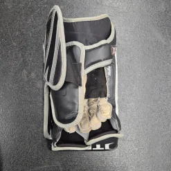 Used Itech RX5 GOALIE BLOCKER Senior Goalie Blocker Black And White