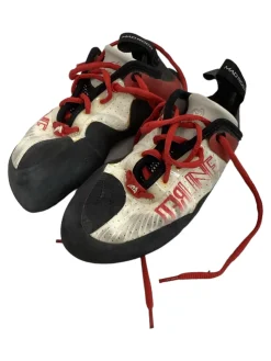 Used Junior 04 Boys' Camping and Climbing Footwear