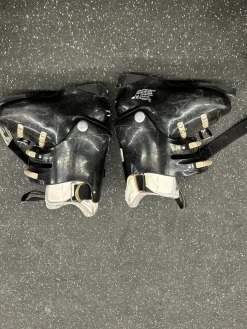 Used Lange EXCLUSIVE 60 Girls DH Ski Boot Black 235 MP - J05.5 - W06.5