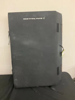 Used METOLIUS CRASH PAD Other Climbing Gear