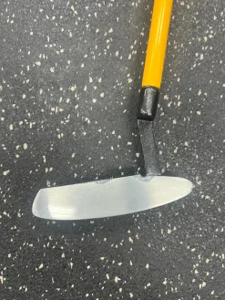 Used Momentus PUTTER Putting Aid
