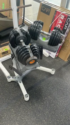 Used Nautilus Adj Dumbbells 5-55 LB