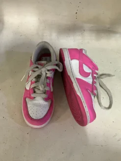 Used Nike Running/X-Train Shoes Y