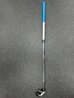 Used Odyssey WHITE ICE DART MID 43” Mens Putter RH