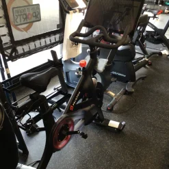 Used Peloton 2022 Bike Gen 2 Screen STATIONARY BIKE Indoor Cycle