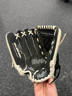 Used Rawlings HFP115BW LH Throw Fastpitch Gloves Black 11 1/2
