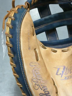 Used Rawlings LIBERTY ADVANCED BB/SB Catchers RH Throw None 34"