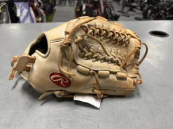Used Rawlings LIBERTY ADVANCED BB/SB Glove RH Throw None 12 1/2