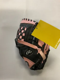 Used Rawlings PLAYERS SERIES RH Throw Fastpitch Gloves Black And Pink 9"