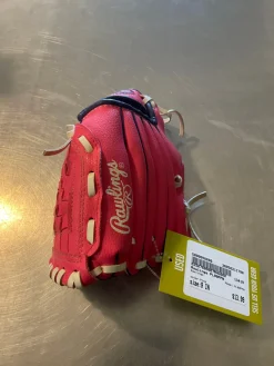 Used Rawlings PL90PPW RH Throw Fastpitch Gloves Pink 9"