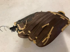 Used Rawlings RBG36BC BB/SB Glove RH Throw Brown 12 1/2"