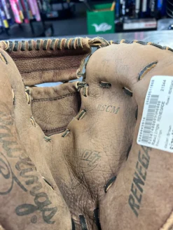 Used Rawlings RENEGADE BB/SB Catchers RH Throw Brown 32