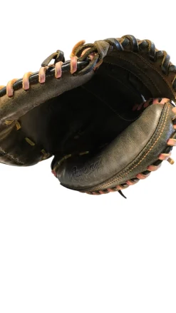 Used Rawlings RENEGADE BB/SB Catchers LH Throw Black 31 1/2"