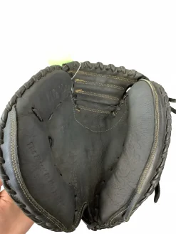 Used Rawlings RENEGADE BB/SB Catchers LH Throw Black 31 1/2