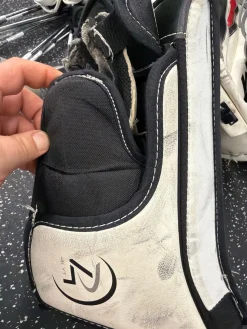 Used Reebok 4K Youth Goalie Blocker Black