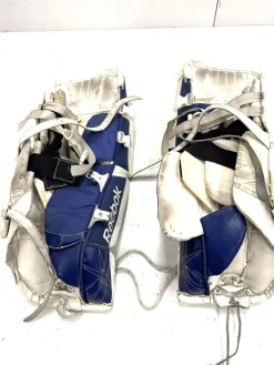 Used Reebok L7 YT Goalie Leg Pads Youth White 26"