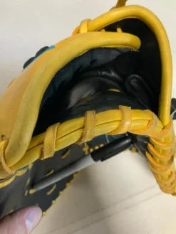Used SACCO GOLD/BLACK BB/SB First Base RH Throw Gold 12 1/2