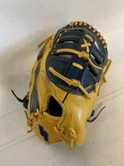 Used SACCO GOLD/BLACK BB/SB First Base RH Throw Gold 12 1/2