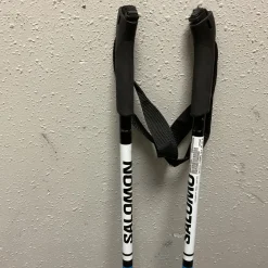 Used Salomon ESCAPE ALU JR XC POLES Boys XC Ski Poles Black And Royal Blue 95 cm / 38 in