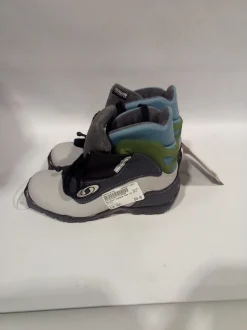 Used Salomon W 05-05.5 / JR 03.5-04 Women's Cross Country Ski Boots