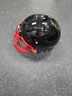 Used Schutt VENGEANCE A11 FB Helmet Black XXS