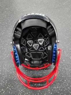 Used Schutt VENGEANCE A11 FB Helmet Black MD