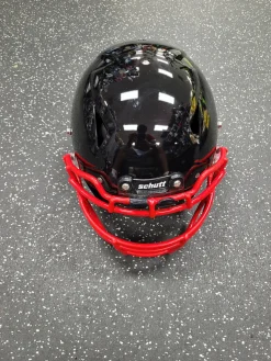 Used Schutt VENGEANCE A11 FB Helmet Black MD