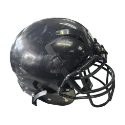 Used Schutt YOUTH MED VENGEANCE A11 FOOTBALL HELMET FB Helmet Black MD