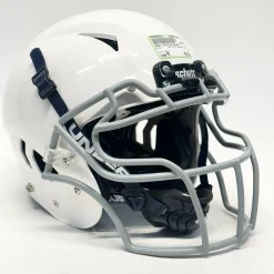 Used Schutt 2023 YOUTH VENGEANCE A11 FB Helmet White MD