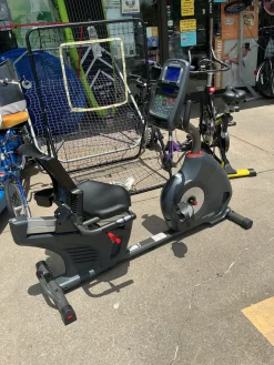 Used Schwinn 270 RECUMBENT BIKE Recumbent Bike