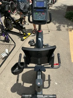 Used Schwinn 270 RECUMBENT BIKE Recumbent Bike