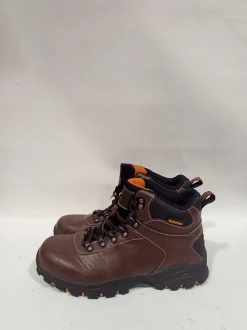 Used Senior 8 Men's Camping and Climbing Footwear
