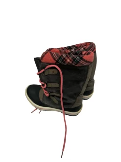 Used Snow Boots Youth Size 13